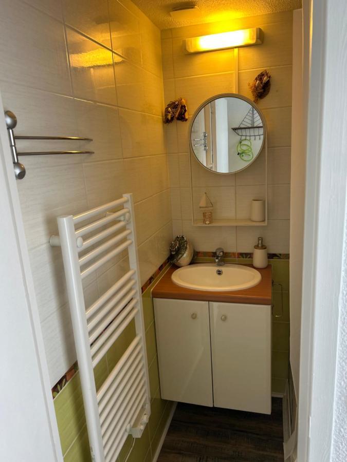 Villa En Bord De Mer Порнише Екстериор снимка