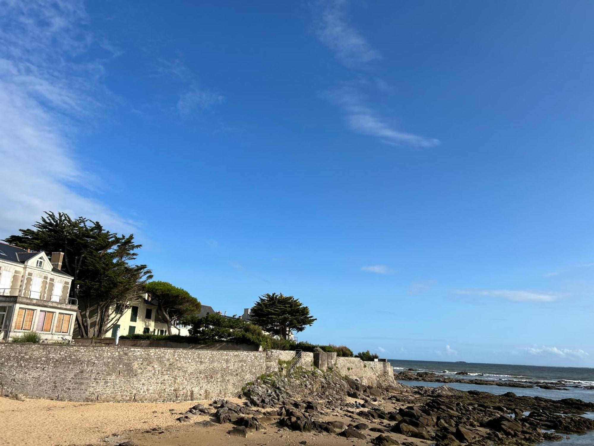 Villa En Bord De Mer Порнише Екстериор снимка